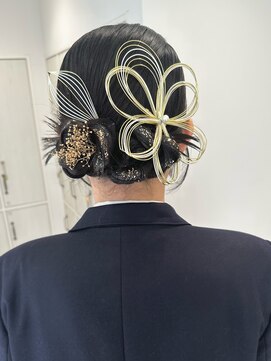 ガーデンヨコハマ(GARDEN YOKOHAMA) ヘアアレンジ カチモリ タイト 金箔 成人式 振袖 お呼ばれ 水引