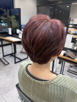 アチーブリス(achieve Liss)&nbsp;ショートボブ襟足スッキリチェリーレッドブリーチ20代30代40代