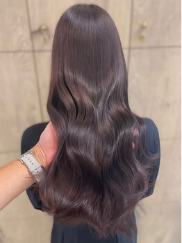 シルク バイ ルカ(SilQ by Luca)の写真/豊富な商材と自慢の技術で理想のカラーに近づける♪当店で大人の褒められカラーを叶えます◎