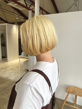 ブリックマウントヘアメイク(Blic mt hair make) 抜きっぱなしボブ