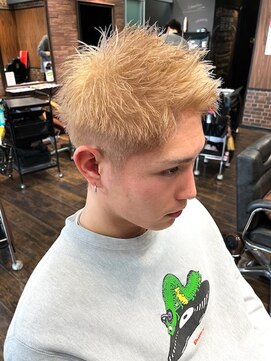 シャラク 羽広店(sharaku) ショート　ミルクティーベージュ