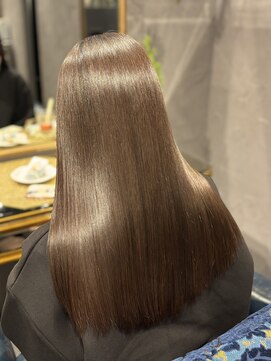 ブラウンベージュ×水素