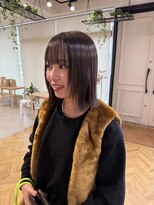 ヤテ(yate')&nbsp;切りっぱなしミディアムボブ