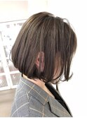 アッシュベージュ×ボブ