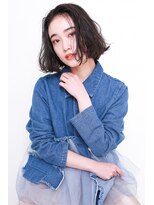 ラフィス ヘアーフラム 難波戎橋2号店(La fith hair flamme) 【La fith】大人可愛いセンターパートスタイル