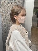切りっぱなしぱつっとボブ