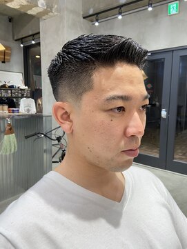 エフエム 明大前(FM) バーバー　ツーブロック/刈り上げ/アップバング/フェード