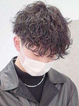 フィフス 原宿(fifth) メンズツーブロックマッシュ束感ショート波巻きスパイラルパーマ