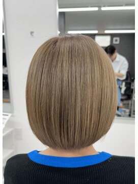 ロエン 西岡崎店(ROEN) ハイトーンベージュ × ボブスタイル