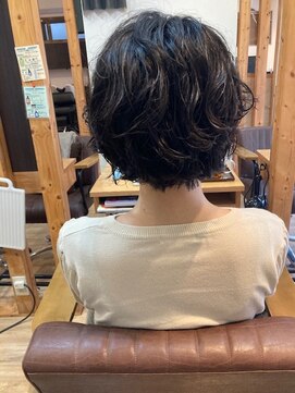 グランバイ アトリエドングリ(Grand × AtlierDonguri) お客様髪質改善データ1199(デザインパーマ)