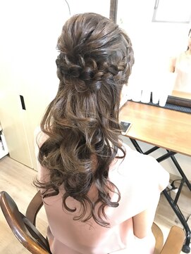 ロカット サロン(Roquat Salon) 編み込みハーフヘアアレンジ【ヘアセット  立川/立川南】