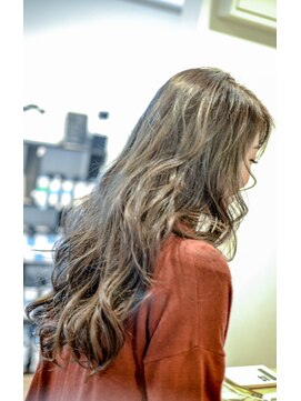 ル ジャルダン ヘアー プロデュース(Le.jardin hair produce) モノトーングレージュ