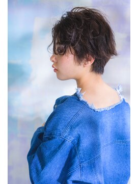 ネオリーブカフ 鶴ヶ峰店(Neolive caff) ＮｅｏｌｉｖｅＣａｆｆ/カジュアルに動きがあるパーマスタイル