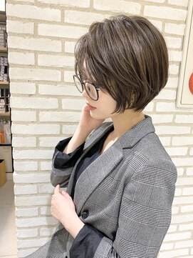 アンド ストーリーズ(&STORIES) 【大人かわいい小顔スリークボブローライト20代30代40代】