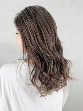 アルバム 銀座(ALBUM GINZA) ハイライトバレイヤージュ_ウェーブパーマ耳かけ_ba293263