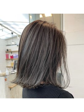 ナンバー 秋田店(N°) ミニウルフ/くすみブルー/テラコッタ/韓国マッシュ/くびれヘア