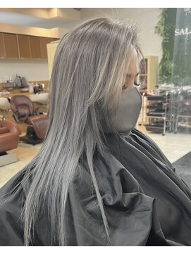 サラ HAIR&MAKE SALA 相模大塚店 シャドウルーツ