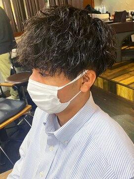ヘアークリエイ トポライトウィロー 烏丸(Hair Create Polite willow) 20代30代40代メンズ王道ビジネス大人かっこいい短髪
