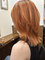 カミナ(KAMINA)&nbsp;ミディアムレイヤー×オレンジカラー
