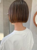 テトヘアー(teto hair)&nbsp;ミニボブ、切りっぱなしボブ、インナーカラー、ベージュ