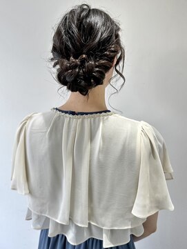 フォーク FOLK 【FOLK】結婚式やパーティに最適☆似合わせゆるっとまとめ髪♪