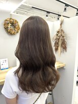 リジー(Litzy) 似合わせカット×アッシュベージュカラー