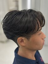 バース 梅田中崎町店(BIRTH)&nbsp;ニュアンスパーマセンターパートフェザーパーマ韓国メンズパーマ