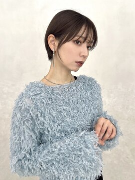 ラックスビーシュルー 亀有店(LUXBE Shuroo) 小顔カットブリーチなしダブルカラー丸みショートボブ