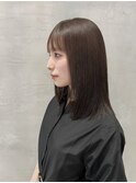 ミディアムヘア_ストレート