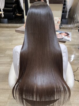 ドール 阪急高槻(DOLL) 高槻 髪質改善縮毛矯正2 【髪質改善/縮毛矯正/レイヤーカット】