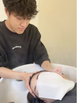 ロータスヘアーデザイン(Lotus Hair Design)の写真/個室完備！お客様ひとりひとりに合った施術で徹底的に頭皮改善♪日々の疲れをしっかり癒します☆