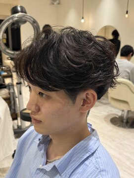 バース 梅田中崎町店(BIRTH) ニュアンスパーマセンターパートフェザーパーマワンカールパーマ