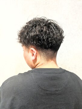 ブロッサム 上尾店(Blossom) 20代30代韓流☆ツイストパーマショートマッシュアッシュブラック