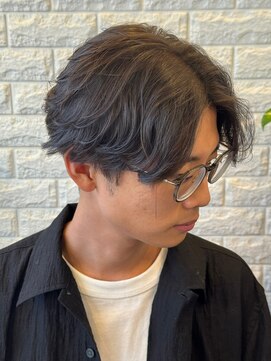 カットホームスギノ(CUT HOME SUGINO) 【カットホームスギノ】フェザーパーマ×センターパート