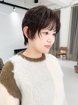 アンニュイショートパーマ