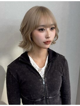 シア(XIA) ミルクティーベージュ