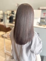 イルファ セイユウ 上野芝店(ehl:fa SEIYU) ロング/レイヤー/ハイライト/白髪ぼかし/20代30代40代50代