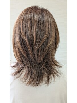 ビューティーサロン カワチ 中庄駅前店(Beauty Salon KAWACHI) ミディアムレイヤー