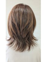 ビューティーサロン カワチ 中庄駅前店(Beauty Salon KAWACHI) ミディアムレイヤー
