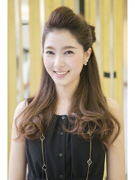 フルショウ 苦楽園店(FURUSHO) 【華やかアレンジ】こなれヘアのポンパハーフアップ