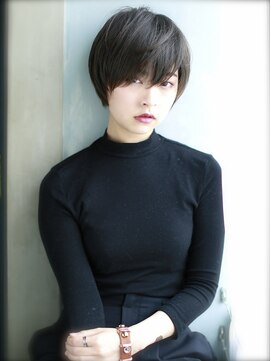 バース(BIRTH) 天神【BIRTH】モードな小顔ショート