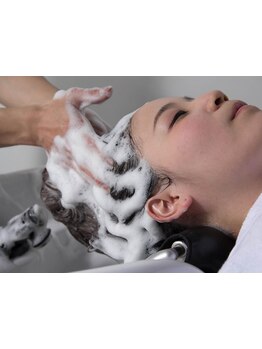 【四條畷／忍ヶ丘駅】頭皮改善で美髪効果。溜まった疲れもリセットし、至福の時間を。Aujua