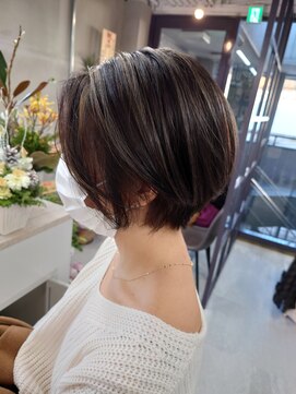 ピンク バイ アンジェリカ 瓢箪山店(PINQ by ANGELICA) ショートボブ #ショートヘア #ハイライト