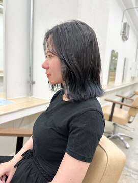 ニュート(Neut ) 裾カラー　ブルー×グレー