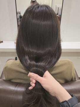 インビテーション(invitation) アッシュブラウン