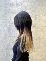 アフィナー 上大岡(Afinar) 骨格に沿った丸みで魅せる超ロングウルフ×ブリーチコントラスト