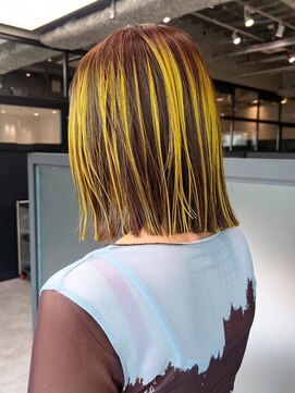 アルバム 新宿(ALBUM SHINJUKU) おくれ毛ブリーチデザインカラーショートボブ_ba559231