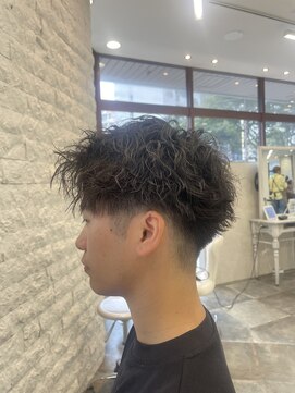 アース 福岡天神赤坂店(HAIR & MAKE EARTH) メンズ/ウルフ/ブリーチカラー/20代/メンズカット/メンズパーマ