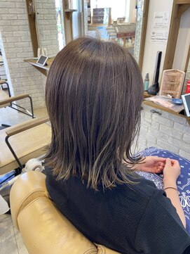 ミルク(MILK) 切りっぱなし×髪質改善トリートメント×グレージュ×白髪染め