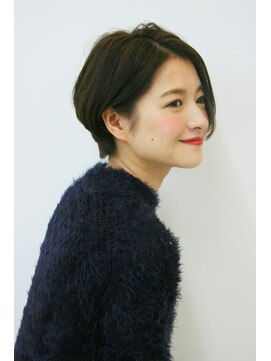 ラグエル(RAGUEL) 【30代40代50代】 耳かけ前下がりショート RAGUEL